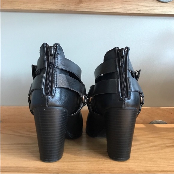 Express ankle booties - Picture 3 of 3